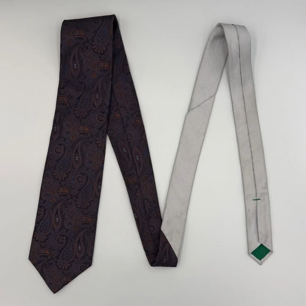 Tommy Hilfiger this tie